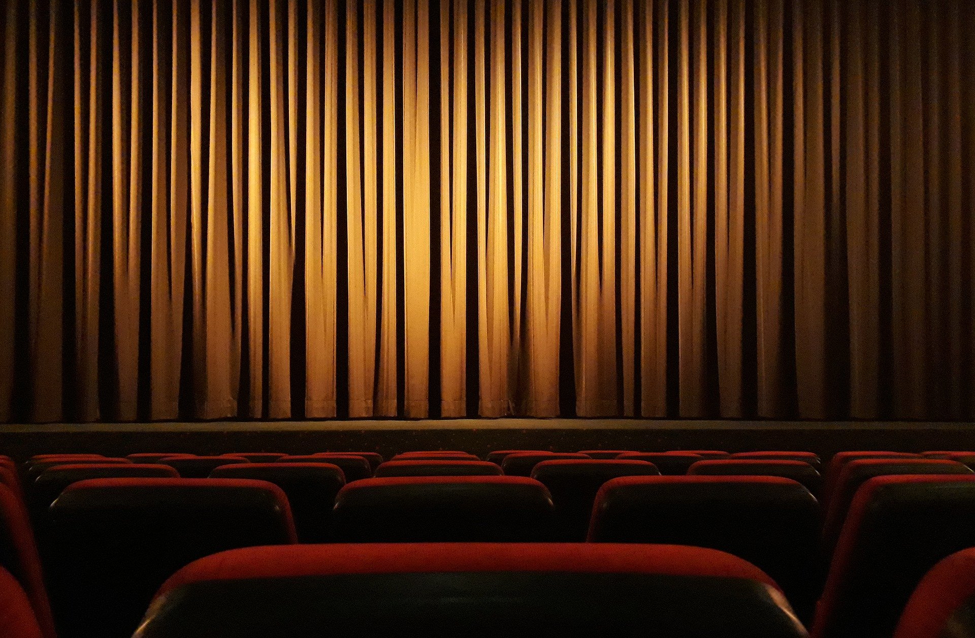 BadComedian назвал свою причину отказа кинотеатров от показа «Ёлки 8»