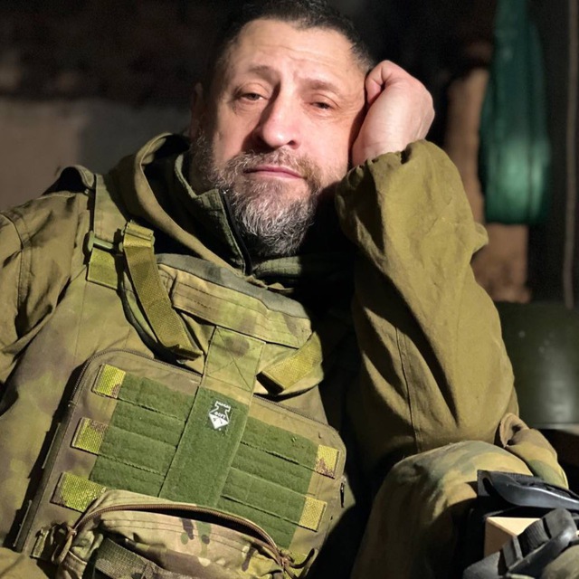 Сладков: командующий ВДВ РФ Теплинский выдает распоряжения по телефону