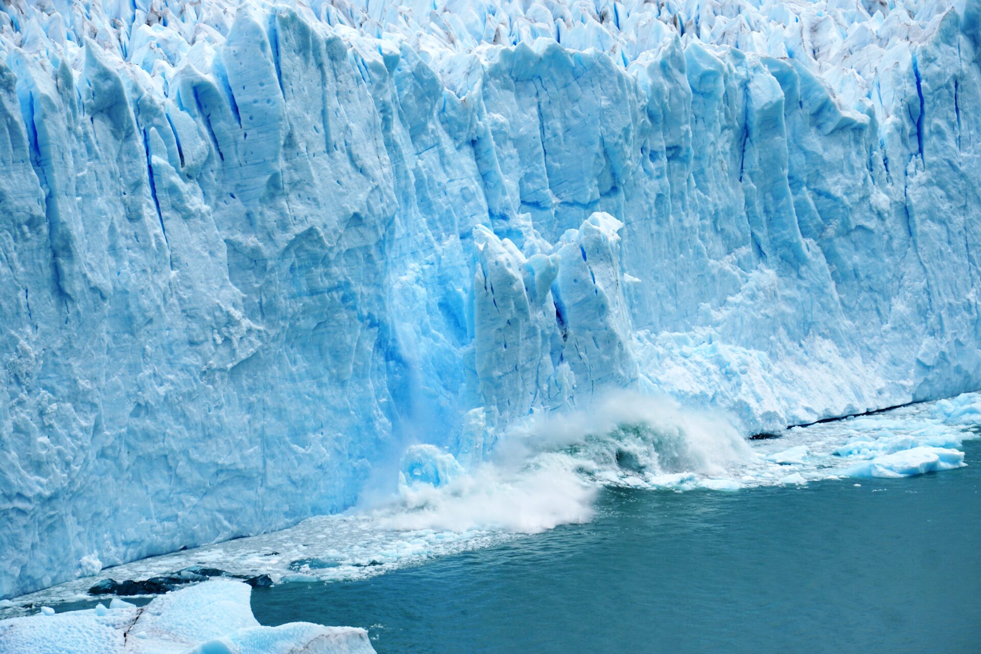 Nature: Ученые США предупредили о последствиях таяния «Ледника судного дня» для океана