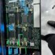 Huawei скрыла черной изолентой чипы всех своих изделий с техновыставки MWC 2023 из-за санкций