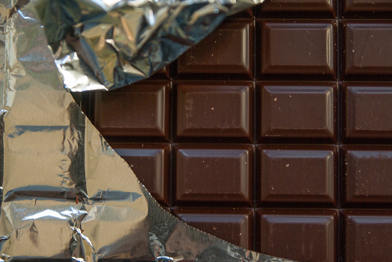Темный шоколад способствует росту полезных кишечных бактерий