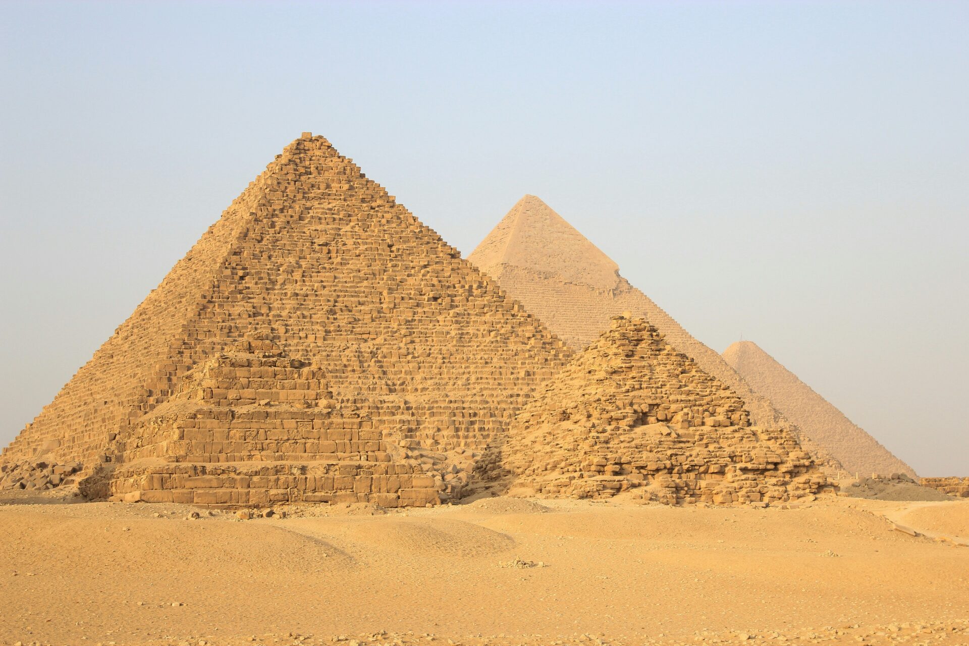 Павлов: В строительстве пирамид Египта могли применяться компьютерные технологии